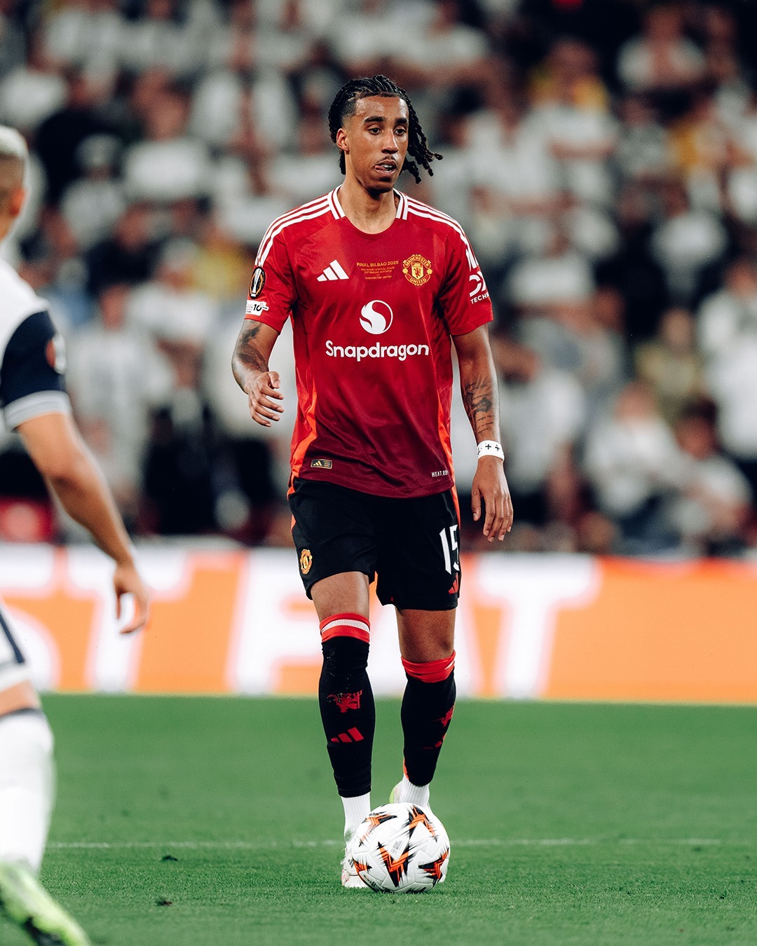 欧联今晚走向成谜，曼城手感冰凉，引发热议，细节决定成败