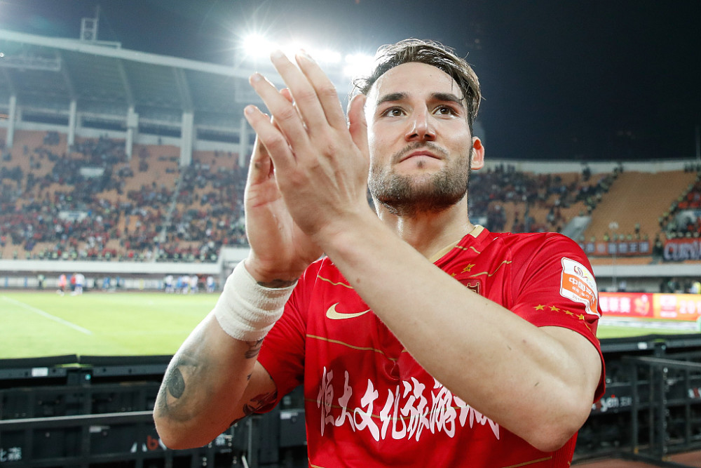 加时末段体能课后；塞维利亚再遭质疑备战中超；底气十足；细节决定成败的简单介绍